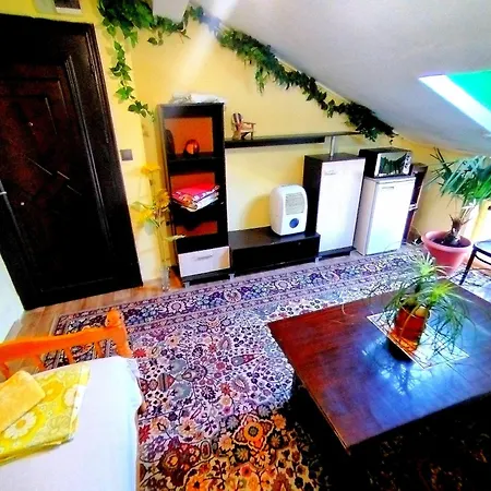 Hostal Central Suites *